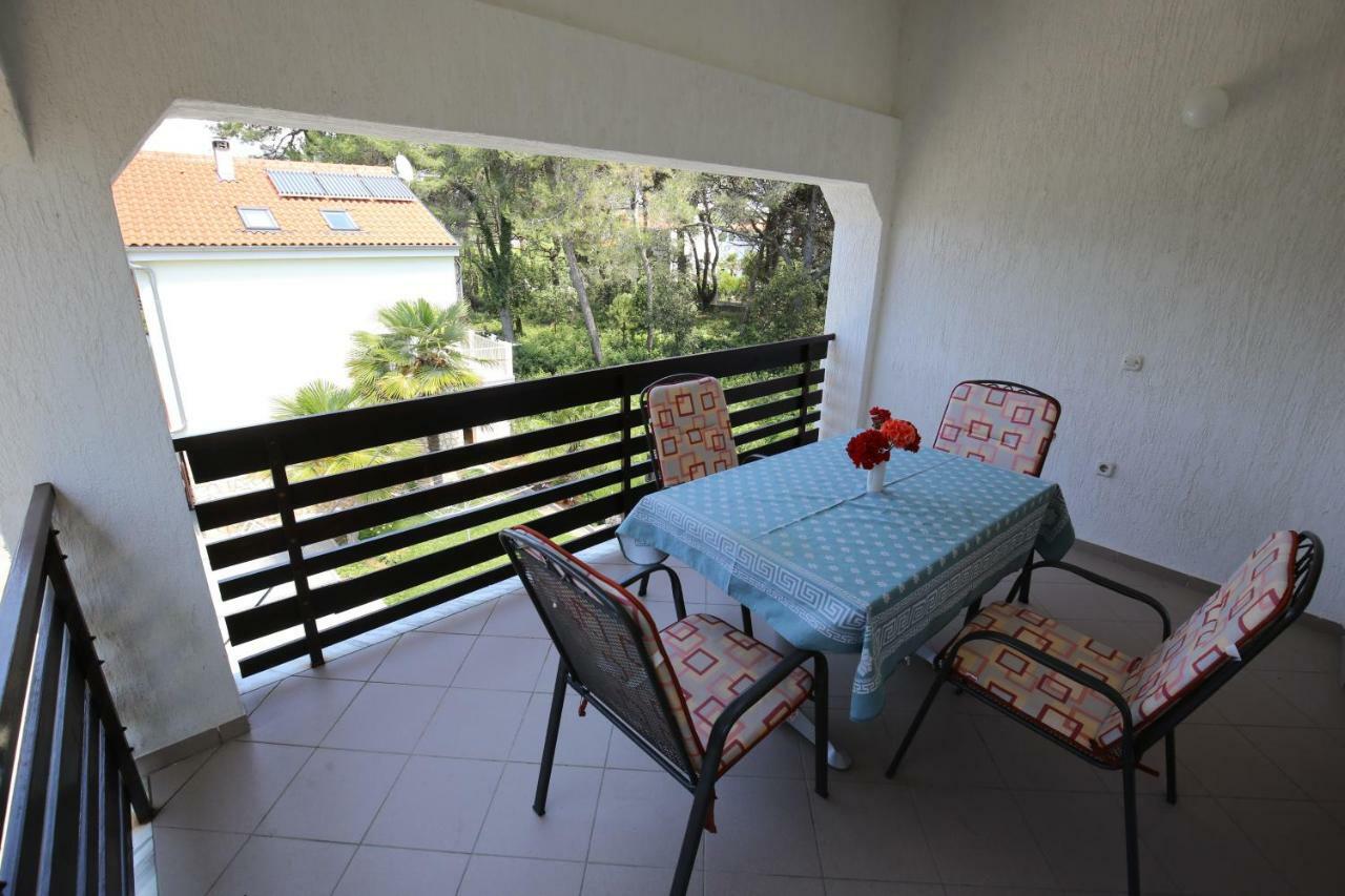 Apartments Paleka Petrcane Exterior foto